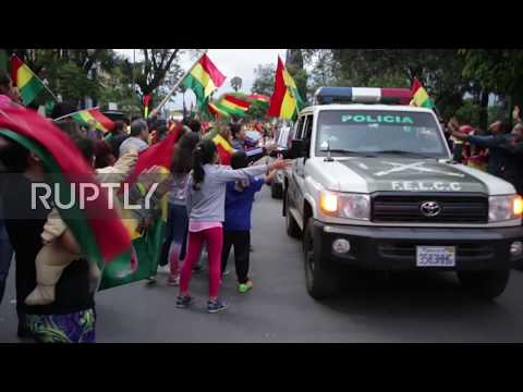 Bolivia: People celebrate Morales’ resignation in Cochabamba
