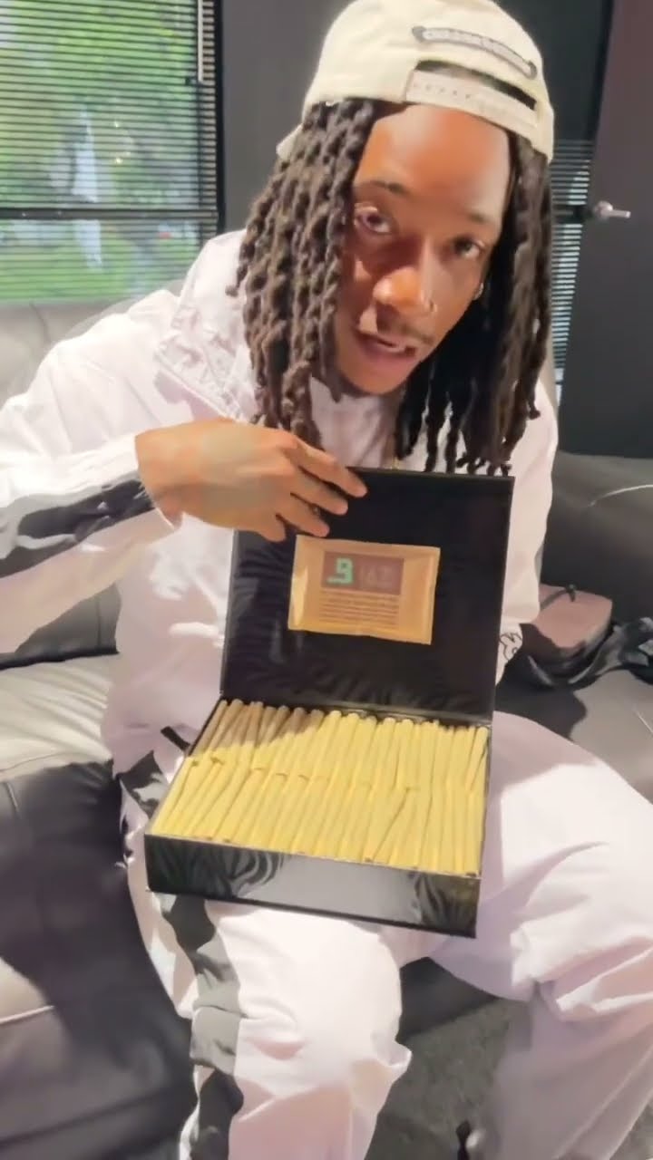 NEW PACKAGING - DAY TRIPPIN ☮️????✌???‍♂️ #wizkhalifa #wizzlemania #taylorgang #khalifakush