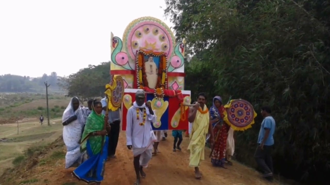 DINABANDHU HEY DINAJANA GALE BHASIAbhiram Paramahansa Bhajan