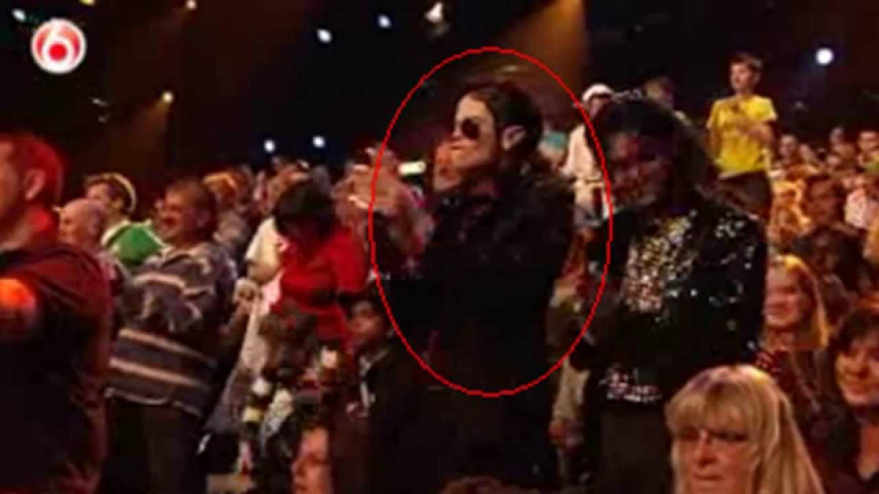 Michael Jackson En Su Funeral Disfrazado De Mujer