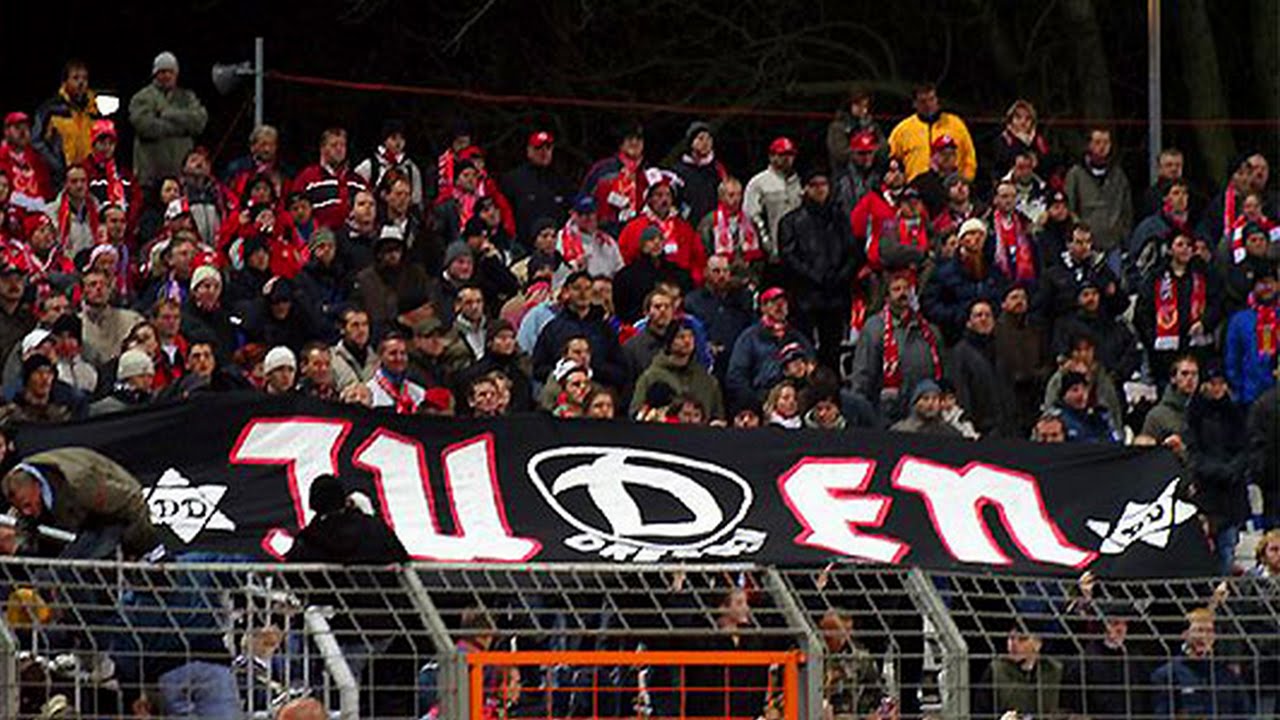 Dutch Soccer Fans Anti Semitic Chant To Rivals YouTube