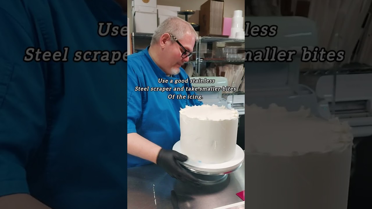 Scalloped Silicone Cake Disc By igotyourcake at siliconecakedisc.com 