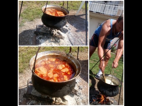 Video: Kako Kuhati Lagman Gulaš U Kotlu