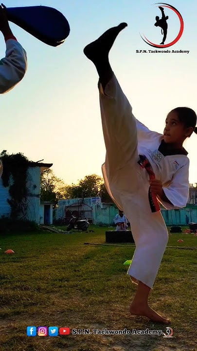 come-fare-il-question-mark-kick-muaythai-how-to-do-a-question
