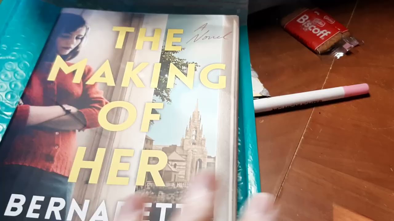 Blind date with a book unwrapping, 5 books