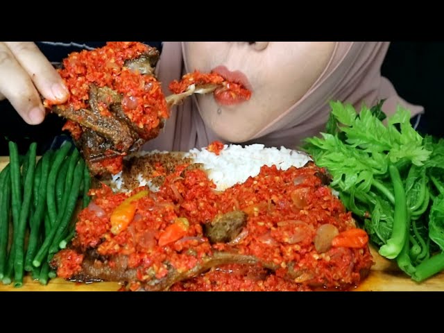 BEBEK PENYET PEDAS NIKMAT.. LALAPAN TEBUS