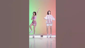 أغنية التي دارت ضجة Aptروزي اكسبلور Music Kpop Spyxfamily ترند تصميمي 