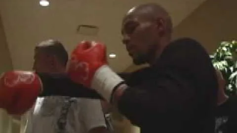 "Golden" Caleb Truax vs Jonathan Reid