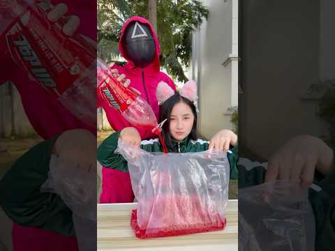 Who is the Life Hack Queen? VOTE 222 or 456? #catcute747