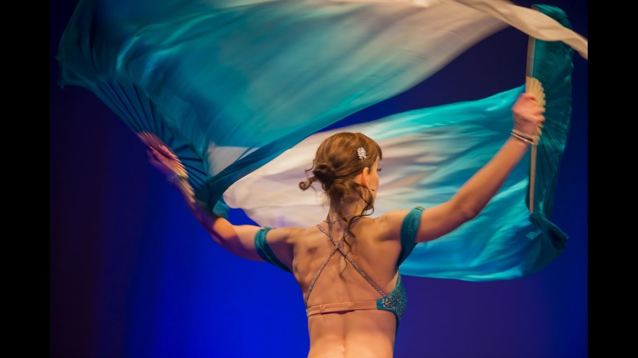 Romantic Belly Dance with Fan veil