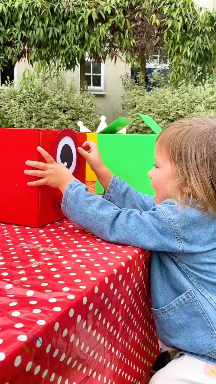 Build Numberblock One! ?  Part 1 | Cartoon Maths fun for Kids | Learn to Count #shorts
