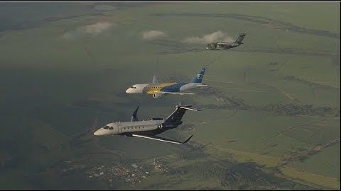 Embraer Formation Flight