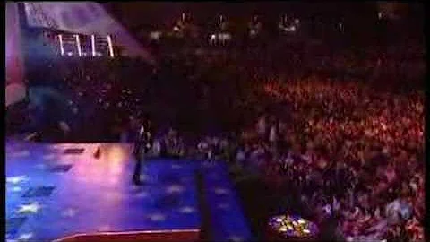 David Hobson sings "You Raise Me Up"