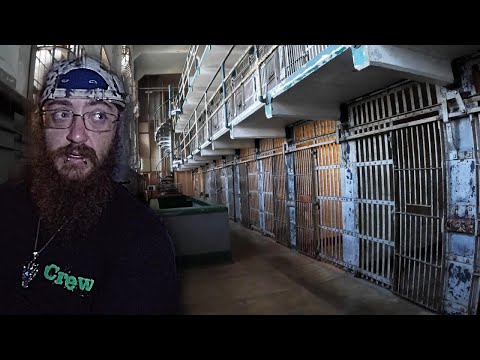 Alcatraz: Walking through the shadows P1