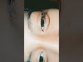 los ojos de madie son claros