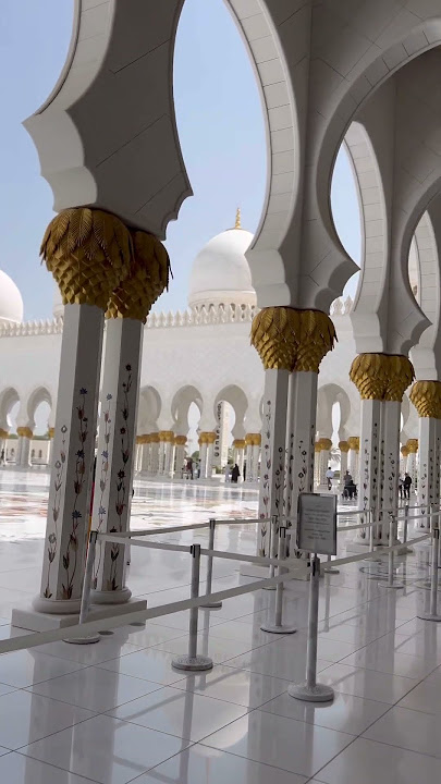 “When peace hits your soul 🕌💫” #kunfayakun #grandmosqueabudhabi #abudhabi #ytshorts  #viralshorts