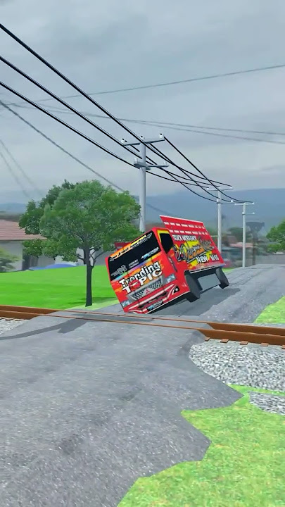 Kereta api tertabrak truk oleng#shorts#keretaapi#railway