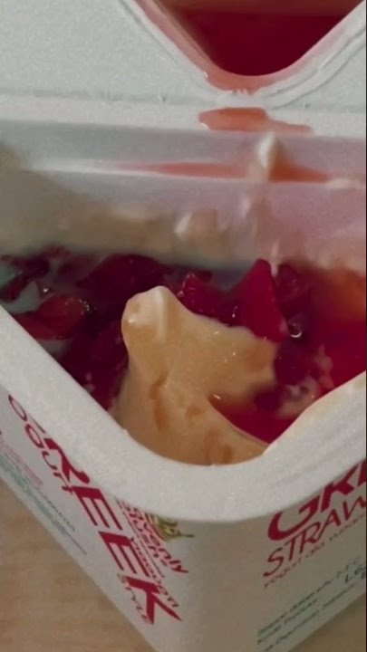 Heavenly Blush Greek Yoghurt Strawberry