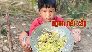 Hái xoài nhà và làm món gỏi xoài cá khô ngon hết nước chấm