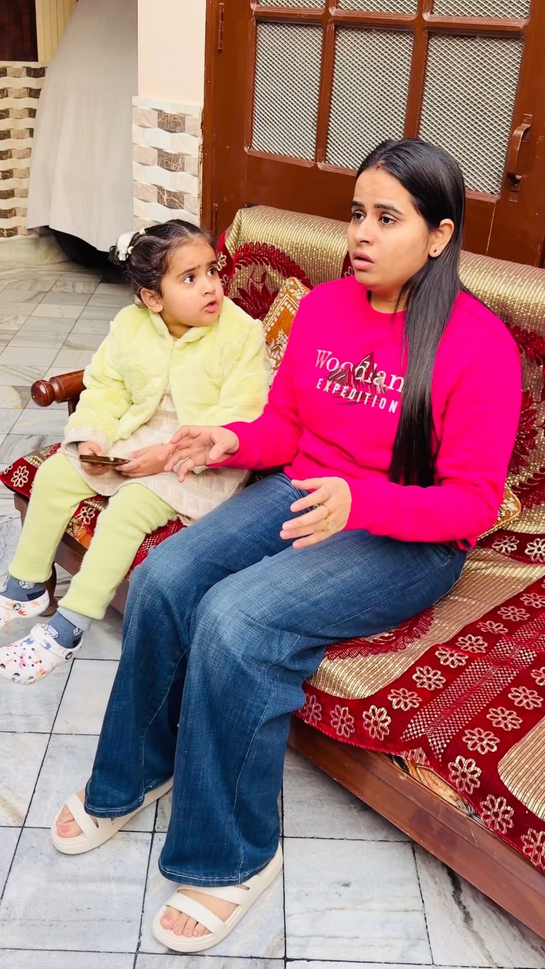 Anaya Ki Mumma Ne Apne Baal Kyu Kaat Diye ?
