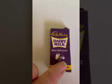 Discover tiny Cadbury chocolate block packet- “little shop style toy” from the 1980’s