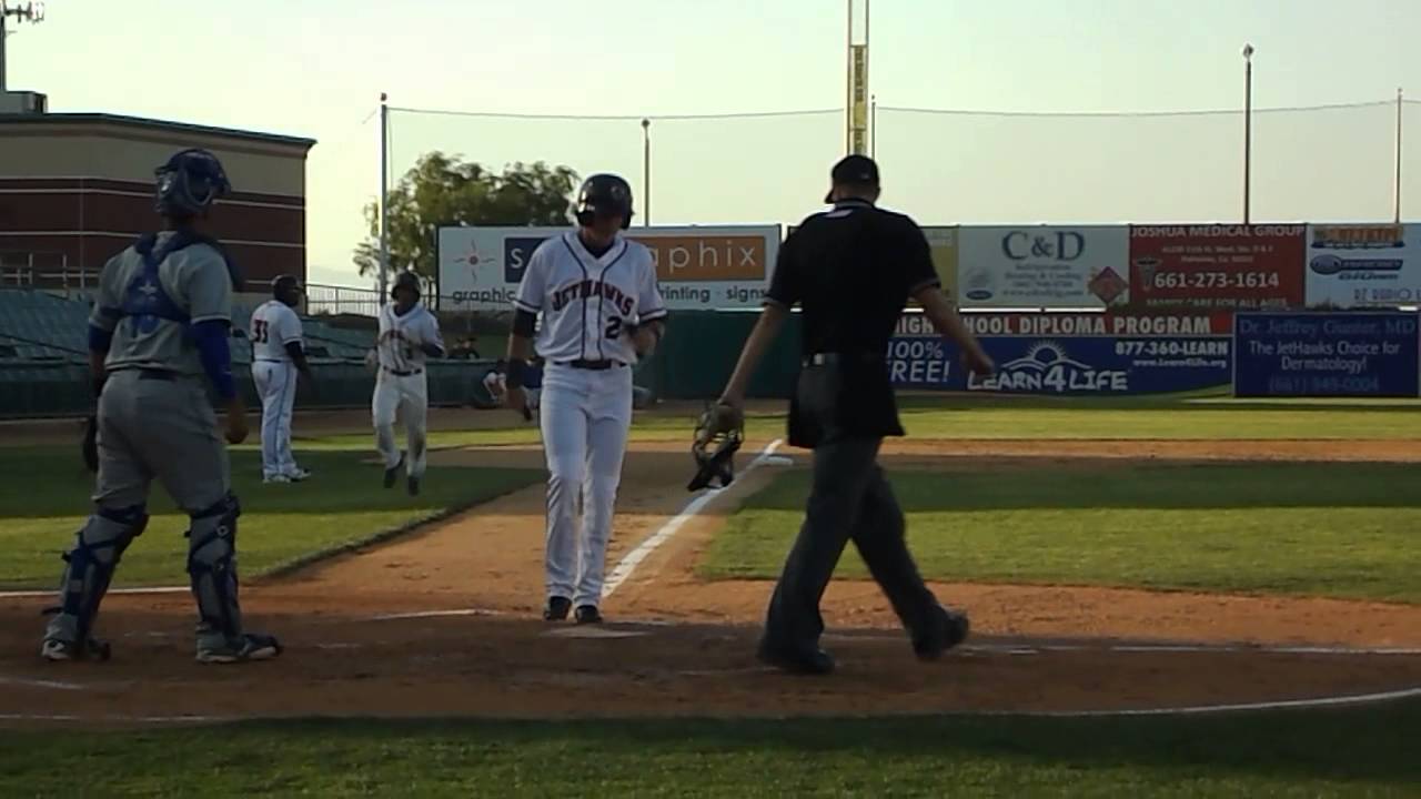 Rio Ruiz hits a GRAND SLAM