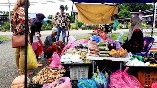 SUASANA JUALAN PASAR TAMU KAMPUNG FELDA UMAS TAWAU