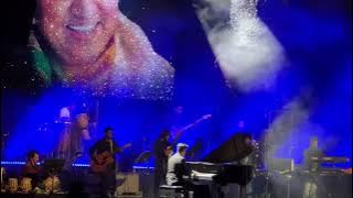 medley by shreya ghoshal live performance - A tribute to lata Mangeshkar , 20 year celebration