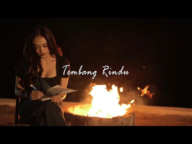 Eva Pratiwi - Tembang Rindu ( Official Video Clip ) class=