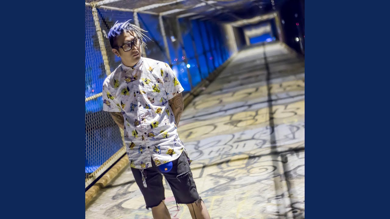 YouTube에서 Given Up 보기 YouTube에서 Given Up 보기