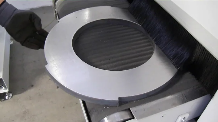 Stroj za brušenje metala i skidanje srha BeltMaster TbD-600 - LOEWER