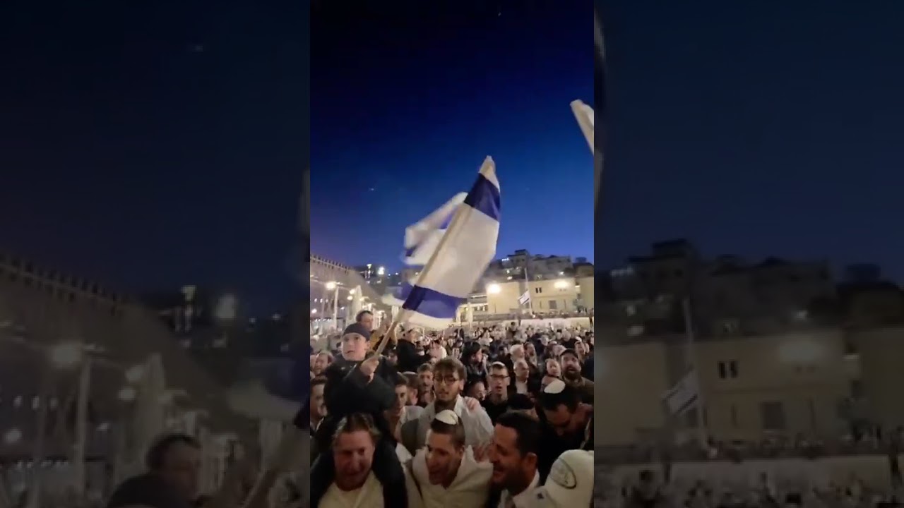 Celebrating at the Kotel in Israel 🇮🇱
