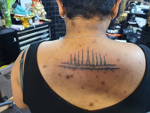 Gao Yord Morn 9 Spires Sak Yant Thai Tattoo - YouTube
