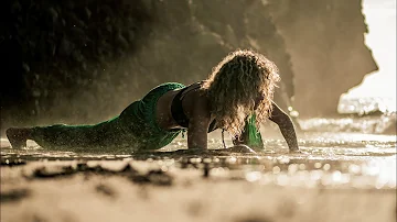 ÎLE - dancing for nature | un clip de Lola-Jeanne Cloquell, Anissa Zapata et Lucas Pelus