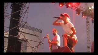 Guano Apes - Pretty in Scarlet. Festival Esparrago Rock 2003. Jerez de la Frontera