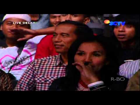 WALI BAND Feat THE VIRGIN [Aku Bukan Bang Toyib] Live At Konser Wali Dijamin Rasanya (--)