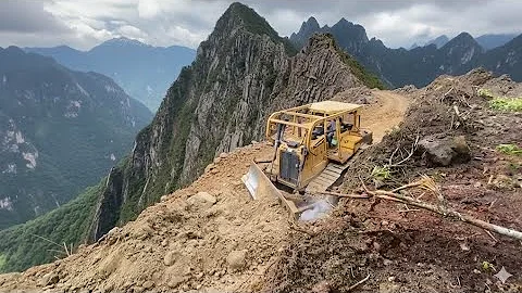 “Extreme Mountain Road Construction with Caterpillar D6R XL”