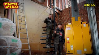 Zelf een trap monteren en meer elektra aanleggen in het nieuwe woonhuis! #1656