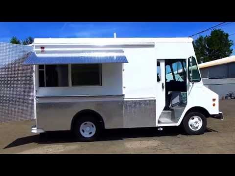 1992-food-truck-10ft-kitchen-mobile-lunch-vending