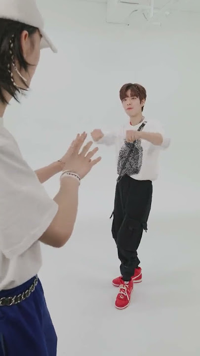that ending got laughing like 🤣🥟🐶 #hyunjin #seungmin #straykids #skz #shorts