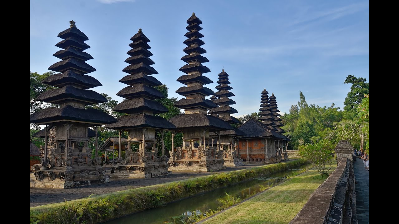 Le temple Taman Ayun 4K - Mengwi - Île de Bali - Indonésie
