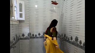 حط موبايله فى حمام جارته الجميله وشاف ما لا يتوقع