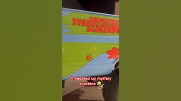 The real live and lifted mystery machine 😎#hotwheels #scoobydoo #matchbox #m2machines #autoworld
