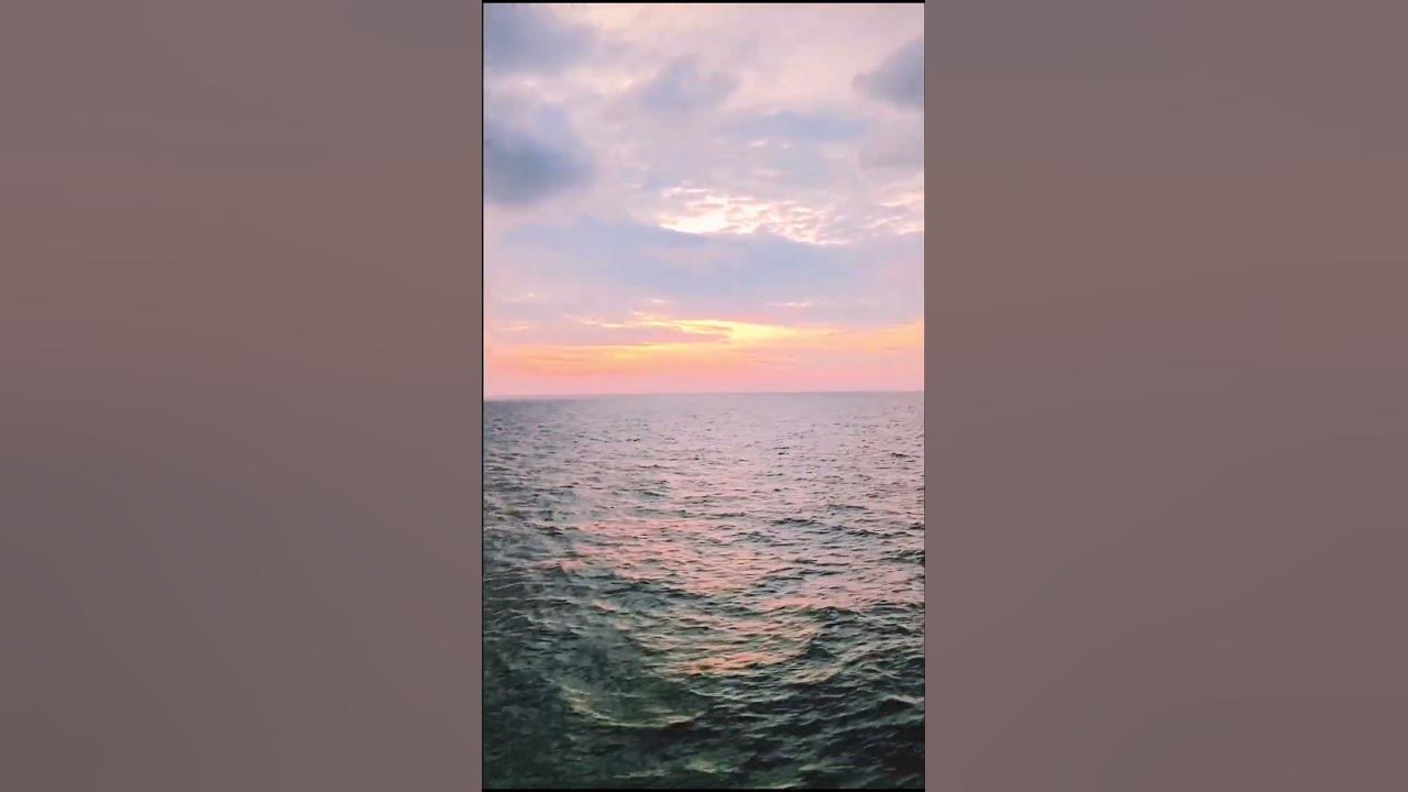 sunset di tengah laut #kmkelud #reels #music #remix #anakrantau #pelni #fyp