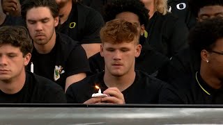 Candlelight vigil held for former UO football player Khyree Jackson
