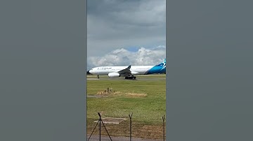 Listen to this A330 spool up!!! WHAT A SOUND! #a330 #airbus #rollsroyce