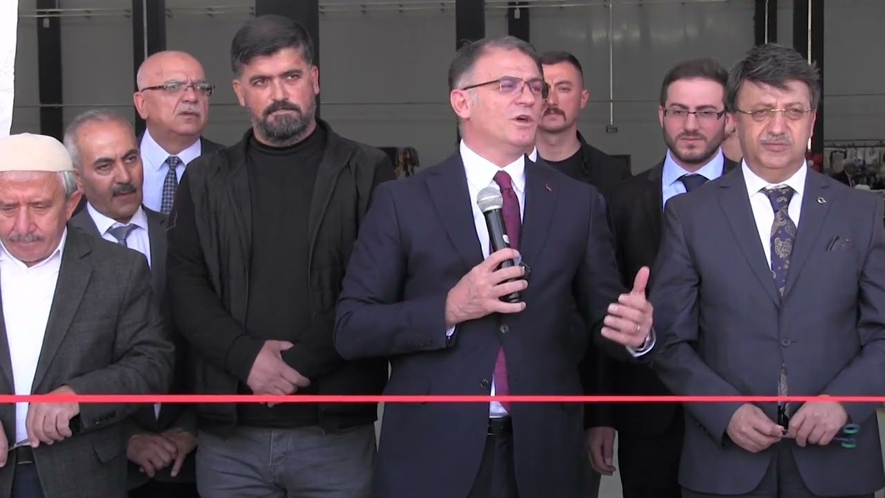 BÜYÜKŞEHİR BELEDİYESİ KALECİK KAPALI SEMT PAZARI HİZMETE AÇILDI