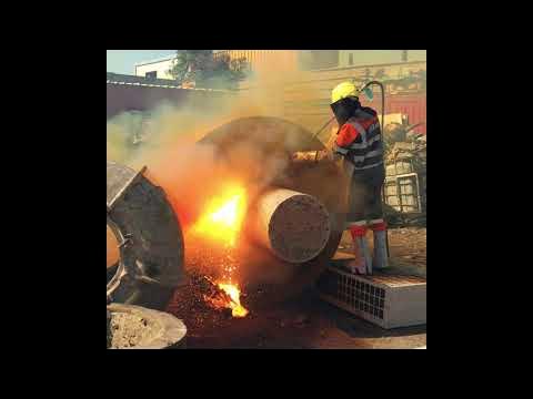 Thermal oxygen lances, cutting with 16 mm - YouTube