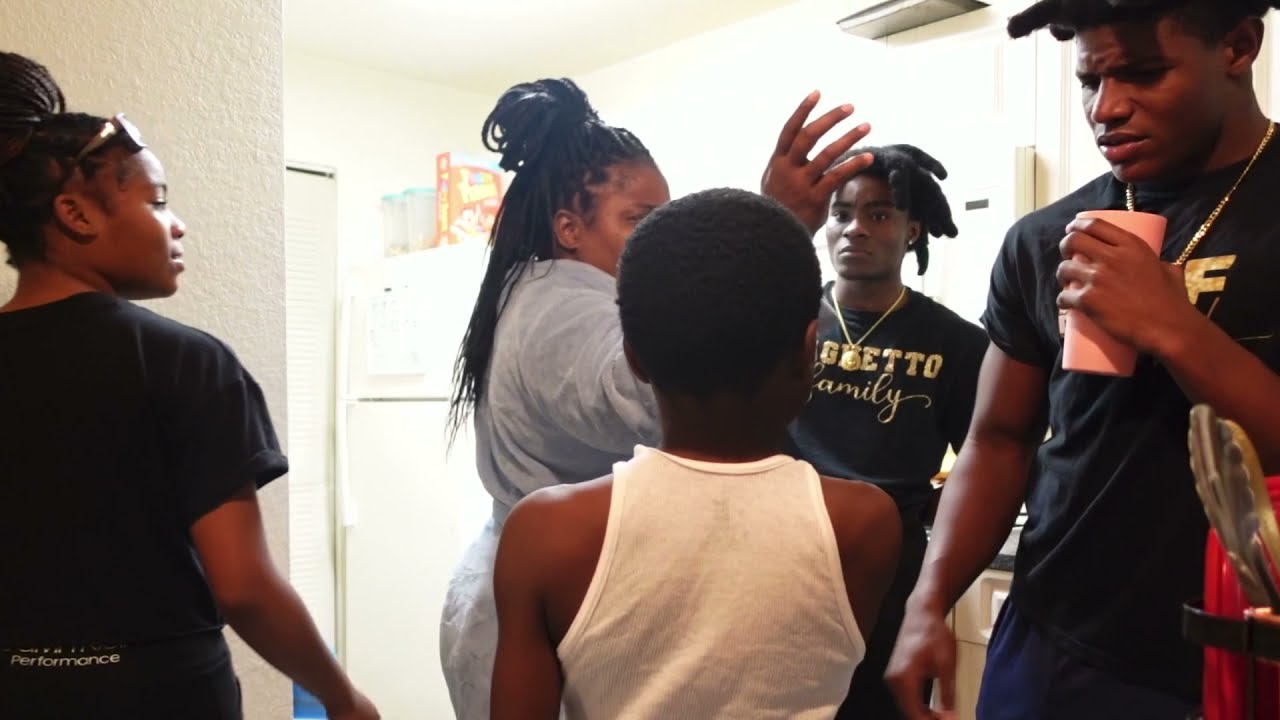 WE FOUGHT OVER THE BIGGEST PLATE 😱 MOMMADEE WENT OFF 😂‼️