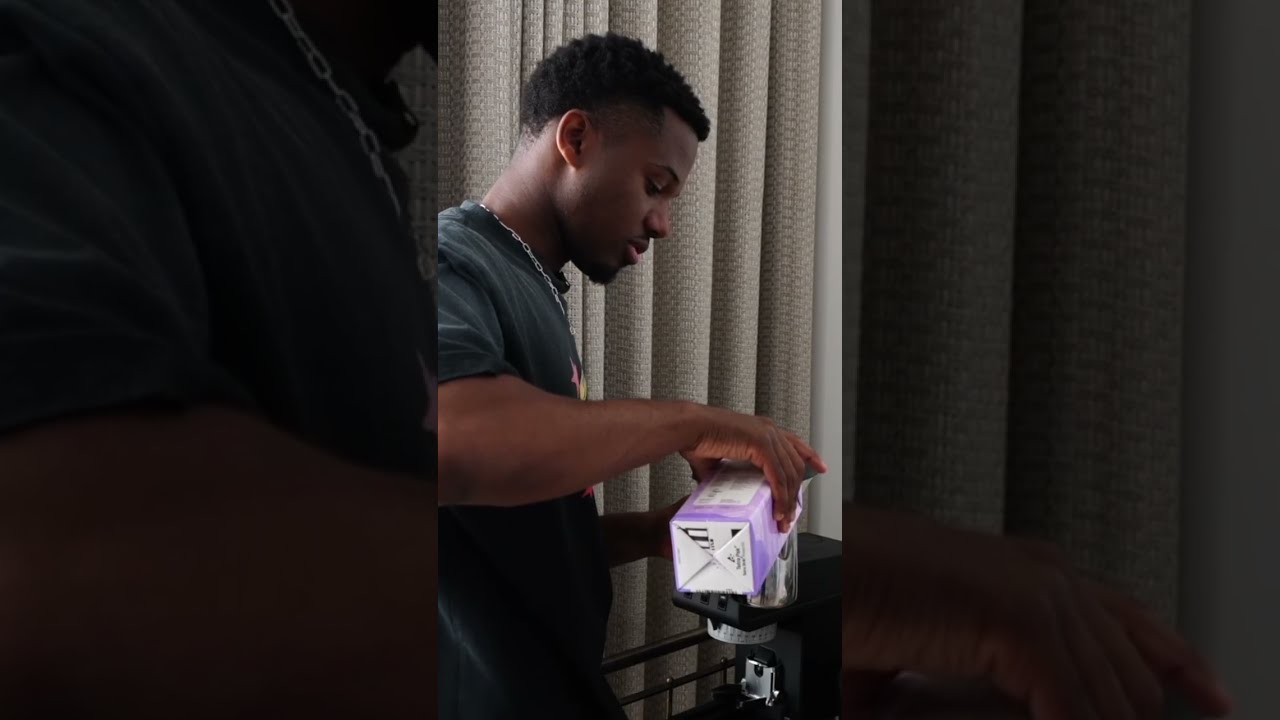 JOURNÉE INTERNATIONALE DU CAFÉ ☕ | ANSU FATI EN MODE BARISTA 😂